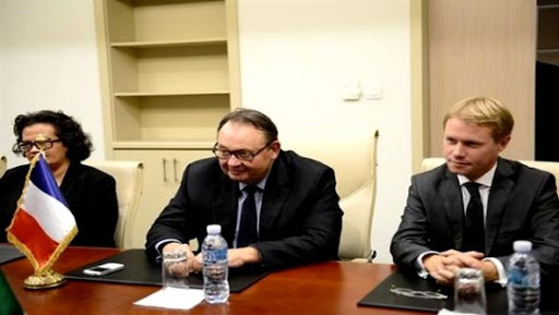 Bensalah reçoit le président du groupe parlementaire français d’amitié « France- Algérie »