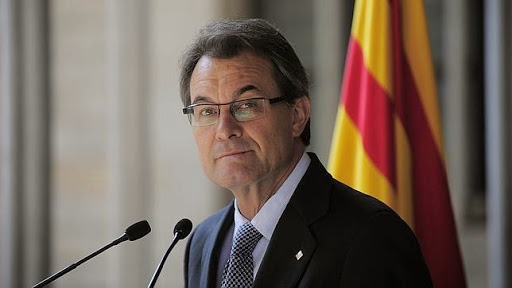 Catalogne: le président Mas convoque un référendum sur l&rsquo;indépendance, défiant Madrid