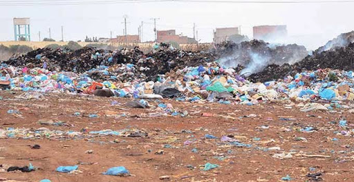 Des citoyens ferment la route menant à la décharge publique à Mostaganem !