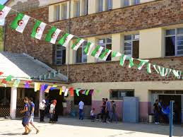 Des lycéens en grève contre l’interdiction des habits jugés « indécents » à Tizi Ouzou