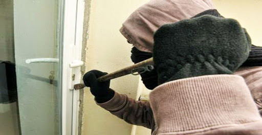 Il cambriole les domiciles des victimes du crash du Vol Air Algérie