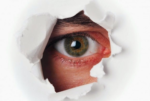 Internet, 3G, 4G, réseaux sociaux.. Est-ce la fin de la vie privée ?