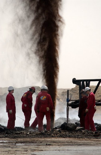 Le baril de pétrole plonge sous la barre des 100 dollars à londres : Un nouveau coup de semonce pour l&rsquo;Algérie!