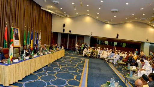 Le président Bouteflika: le partenariat et la concertation algéro-maliens favoriseront le succès du dialogue inter-malien