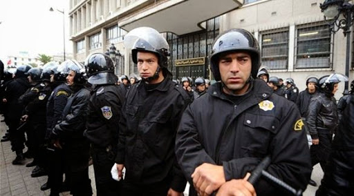 Les forces de sécurité tunisiennes à la recherche d’un chef terroriste algérien