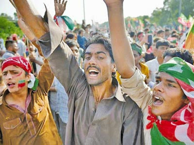 Pakistan, Nawaz Sharif poussé Vers la sortie