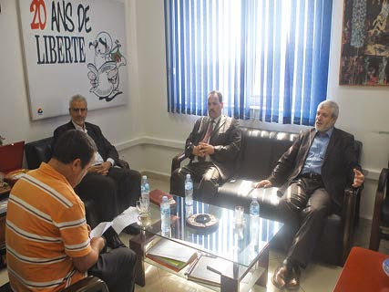 Trois responsables d’Ennahda rendent visite à “Liberté” : Dhouibi : “Le regroupement de l’opposition est une assurance pour le pays”