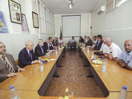 Une trentaine de personnalités se sont réunies hier à Alger : La cnltd trace son programme d’actions