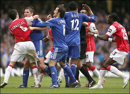 Arsenal ne fait qu’une bouchée de Galatasaray