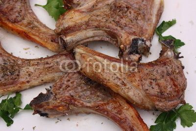 Côtes d’agneau au four