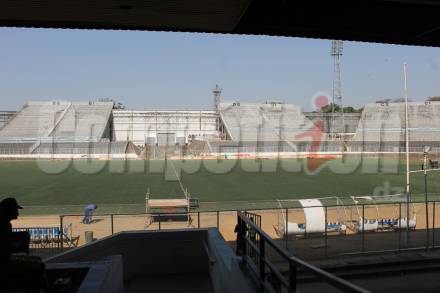 Kamuzu Stadium : les objets contendants et tranchant à perte de vue !