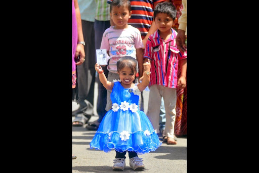 La plus petite femme du monde à l’assaut d’Hollywood