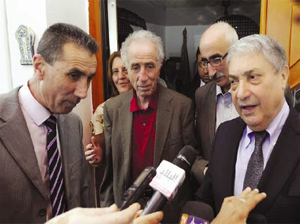 Le FFS hier chez le coordinateur du Pôle du changement Conférence du consensus : Benflis pose ses conditions