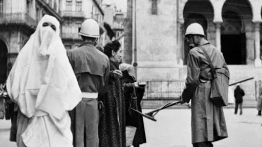 Le haik en tant que symbole du combat libérateur au centre d’une manifestation à Bechar