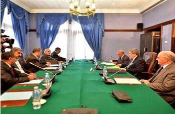 Le projet de la nouvelle constitution mis sous le coude : Silence, on révise!