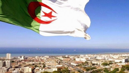 Président Bouteflika: le peuple algérien est « conscient des dangers qui pèsent sur le pays et sur la région »