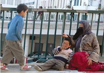 Rejetées du domicile familial et livrées à elles-mêmes : Confidences de femmes sdf