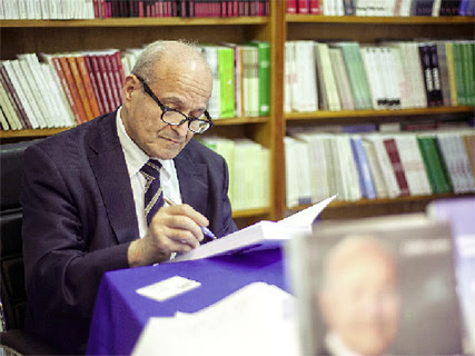 Vente-dédicace des livres de TaÏeb Hafsi à la librairie du Tiers-monde : Au cœur des grandes entreprises algériennes