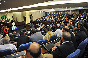 Assurances sociales et caisses de retraite, Les mises en garde des députés