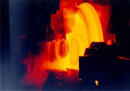 Cevital négocie le rachat des actifs du groupe sidérurgique italien Lucchini