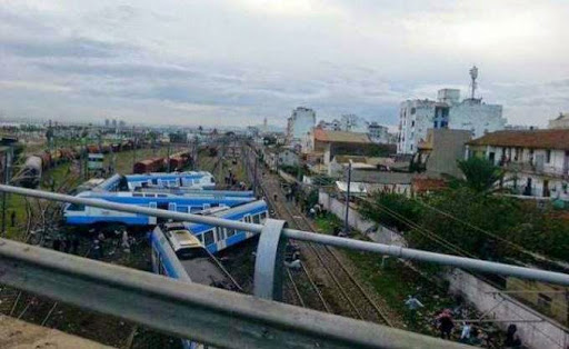 Deux morts et 45 blessés dans le déraillement d’un train à Alger