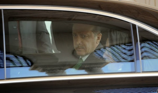 Erdogan à Alger : pas d’accord de libre échange ni de suppression des visas