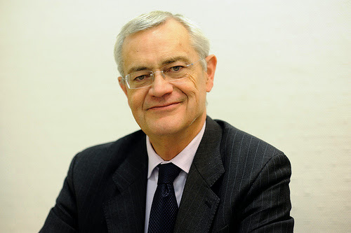 Jean-Louis Bianco nommé représentant spécial pour l’Algérie