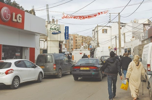 Tension au Val d’Hydra : Opération de déménagement des familles et des commerçants