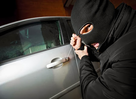 18 voitures volees et 5 malfaiteurs arretes a Alger : démantèlement d’un réseau de vol de véhicules de luxe