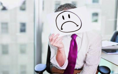 Absence de politique de cadres et de plans de carrières stables, Les cadres ne cadrent pas bien avec le «Système» !