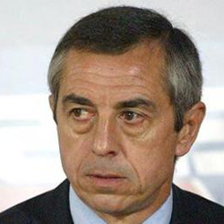 Alain Giresse : «L’hébergement, les terrains d’entraînement… Tout est à refaire»