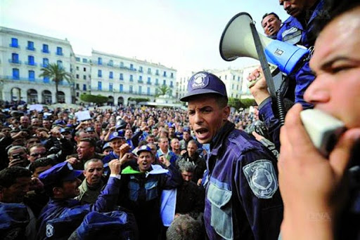 Gardes communaux, La marche de Blida vers la Capitale bloquée à l’entrée de Boufarik