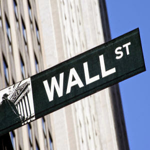 Le pétrole ouvre à moins de 56 dollars à New York