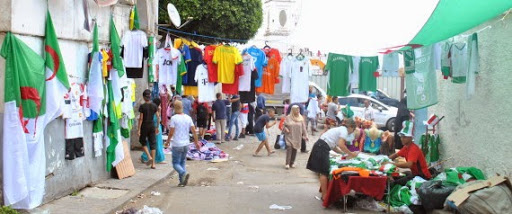 Les universitaires algériens s’intéressent enfin au football et « refont les matchs »