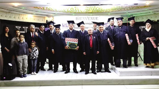 Onze experts internationaux en immobilier reçoivent leurs diplômes