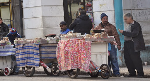 Un paysage d’antan menace de disparition a Mostaganem : la traque sans merci des marchands de cacahouètes