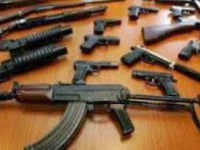 Un véhicule tout-terrain récupéré et un fusil kalachnikov saisi à Illizi