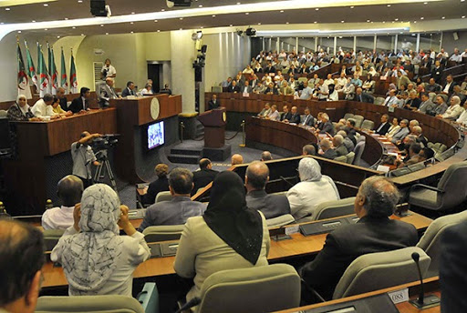 Adoption du projet de loi de règlement budgétaire 2012