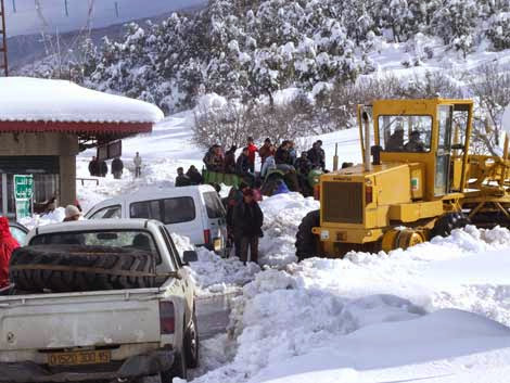 Chute de neige, routes bloquées et foyers privés de gaz