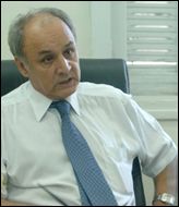 Dysfonctionnement du système de santé, La mauvaise gestion pointée du doigt