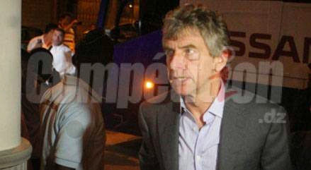 Gourcuff met en cause « les conditions climatiques difficiles et l’état de la pelouse »
