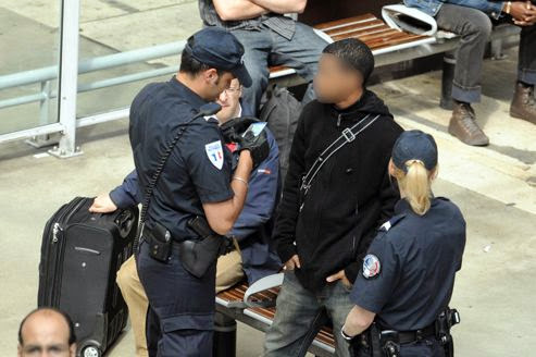 L’Ambassadeur d’Algérie en Espagne fait annuler la circulaire sur le contrôle discriminatoire des Arabes