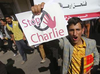 Le magazine français a relancé la polémique sur les caricatures, Charlie Hebdo enflamme les pays musulmans