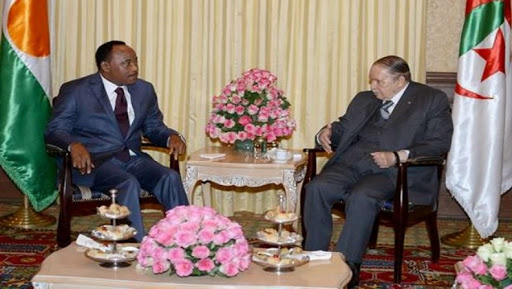 Le président Bouteflika s&rsquo;entretient avec son homologue nigérien