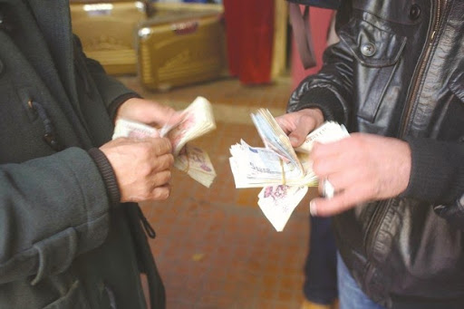 Les exportations pourraient chuter de 50% en 2015, Finances : la cote d’alerte