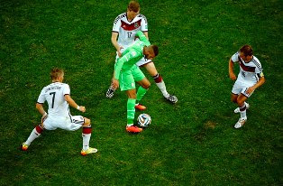 Slimani incertain, Halliche out !