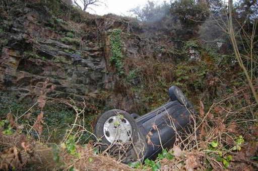 6 morts d’une même famille dans la chute d’un véhicule dans un ravin à Tlemcen