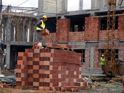 Bâtiment, Les entrepreneurs nationaux veulent leur part de marché