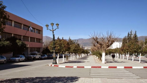 Cinq bibliothèques pour susciter le goût de la lecture à Batna