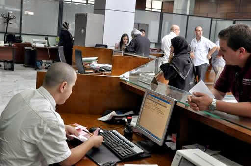 Enquête en Algérie: le revenu salarial des femmes est supérieur à celui des hommes